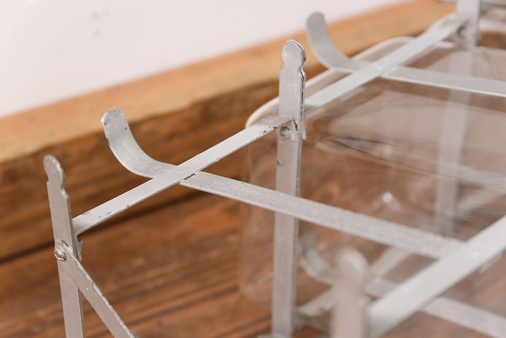 アンティーク雑貨　昭和レトロ 古い六連菓子瓶(ビン)