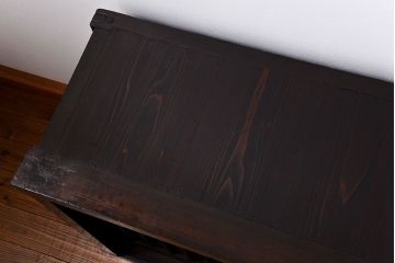 アンティーク家具　古民具・骨董 味わい深い縦桟引き戸の収納箪笥　サイドボード(下駄箱、水屋箪笥)