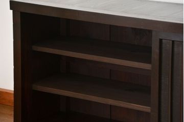 アンティーク家具　古民具・骨董 味わい深い縦桟引き戸の収納箪笥　サイドボード(下駄箱、水屋箪笥)