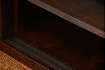 アンティーク家具　古民具・骨董 味わい深い縦桟引き戸の収納箪笥　サイドボード(下駄箱、水屋箪笥)