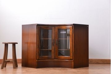 中古　カリモク　コロニアルコーナーサイドボード　定価約10万円(コーナーラック、TVボード、TV台)