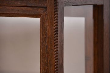 アンティーク家具　アンティーク 古いタバコ屋の小振りな横長ガラスケース(収納棚、ローボード、飾り棚)