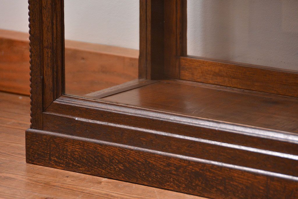 アンティーク家具　アンティーク 古いタバコ屋の小振りな横長ガラスケース(収納棚、ローボード、飾り棚)