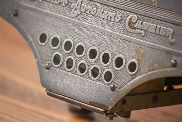 アンティーク雑貨　ジャンク品 アンティーク ブラント社製 小ぶりなキャッシャー(レジスター)