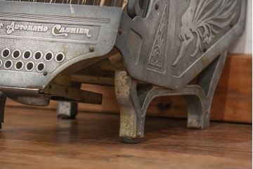 アンティーク雑貨　ジャンク品 アンティーク ブラント社製 小ぶりなキャッシャー(レジスター)