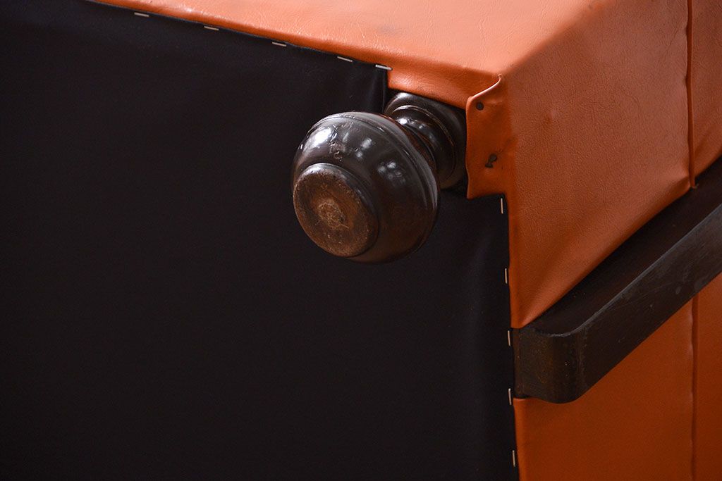 レトロ家具　昭和レトロ 1960年代　ポップな3Pソファ