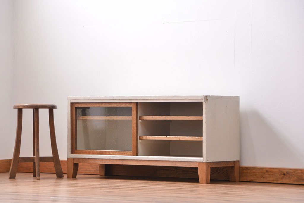 ラフジュ工房オリジナル　アンティークペイント脚付きローボード(テレビボード・TVボード)