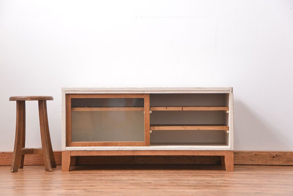 ラフジュ工房オリジナル　アンティークペイント脚付きローボード(テレビボード・TVボード)