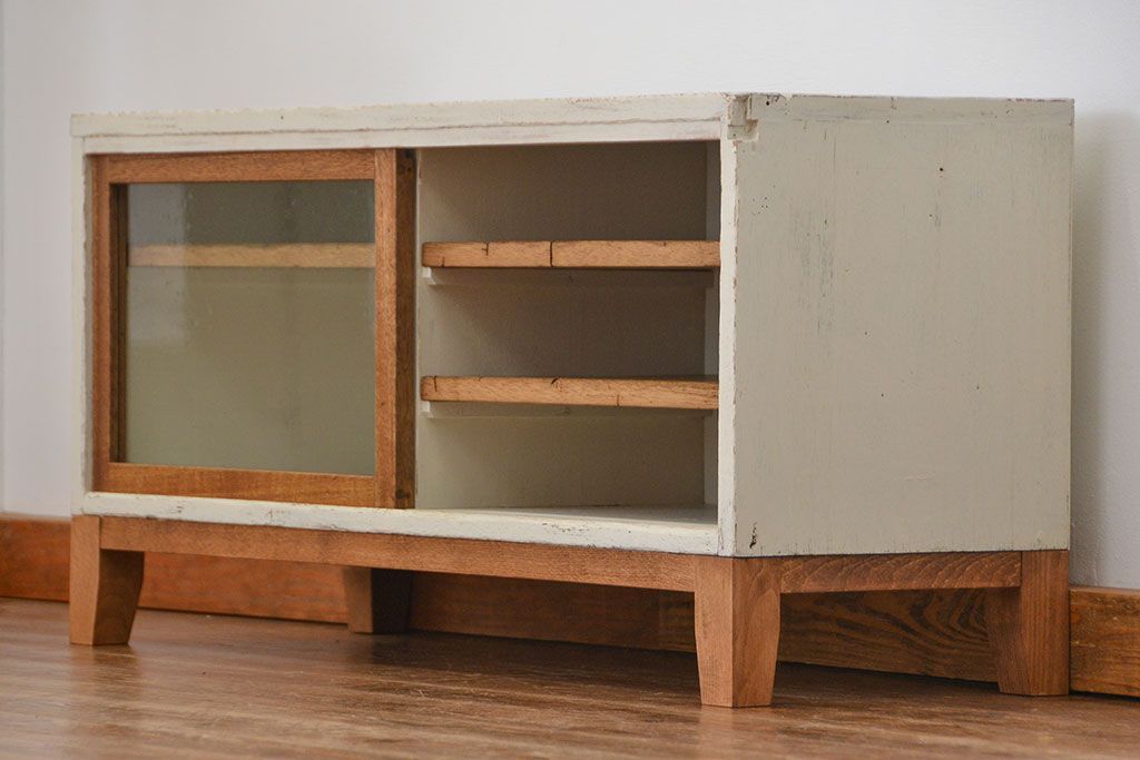 ラフジュ工房オリジナル　アンティークペイント脚付きローボード(テレビボード・TVボード)