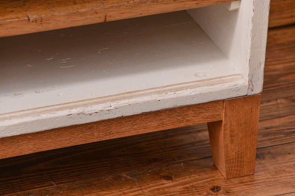 ラフジュ工房オリジナル　アンティークペイント脚付きローボード(テレビボード・TVボード)