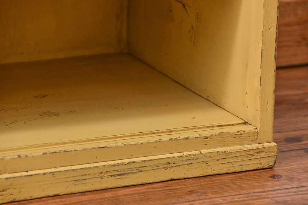 アンティーク家具　アンティークペイント　小さな飾り棚(収納棚)