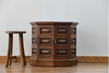 アンティーク家具　海外輸入品　大理石オクタゴン高級サイドテーブル(机、キャビネット)