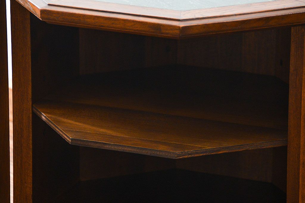 アンティーク家具　海外輸入品　大理石オクタゴン高級サイドテーブル(机、キャビネット)