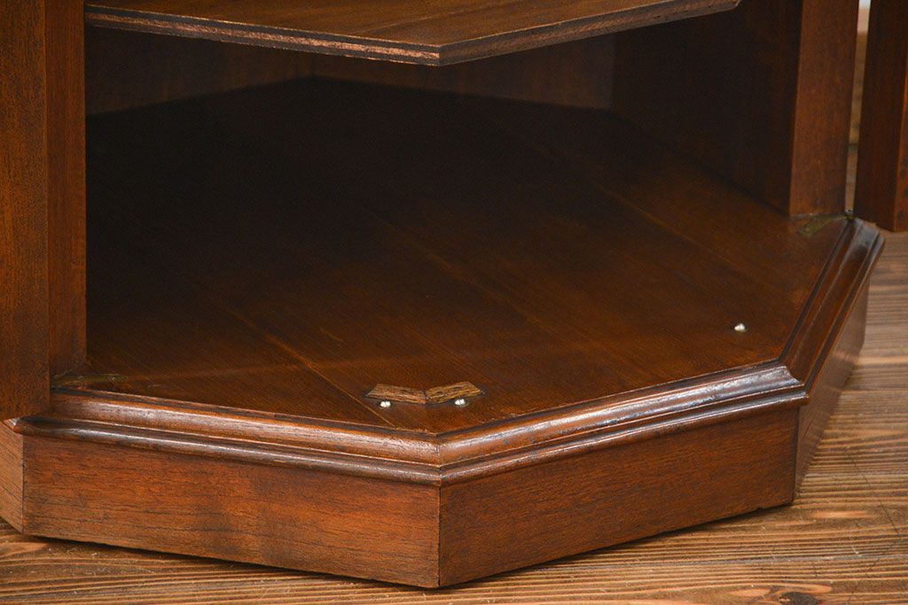 アンティーク家具　海外輸入品　大理石オクタゴン高級サイドテーブル(机、キャビネット)