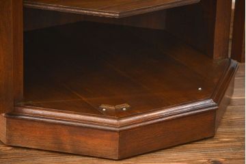 アンティーク家具　海外輸入品　大理石オクタゴン高級サイドテーブル(机、キャビネット)