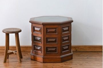 アンティーク家具　海外輸入品　大理石オクタゴン高級サイドテーブル(机、キャビネット)