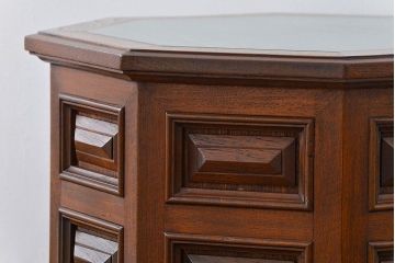 アンティーク家具　海外輸入品　大理石オクタゴン高級サイドテーブル(机、キャビネット)