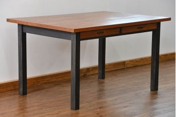 アンティークペイント　古い作業台をリメイクした　引き出し付きダイニングテーブル(机)