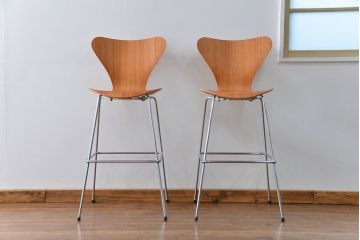 中古　フリッツハンセン　セブンチェア　カウンタースツール　2脚セット(バーチェア、ハイチェア)