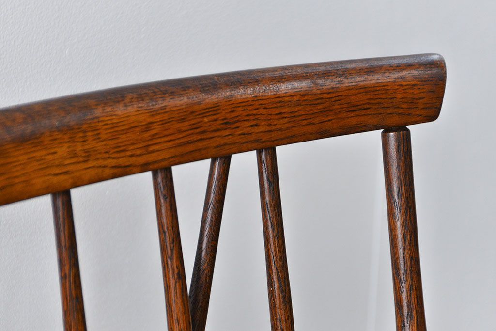 中古　古いナラ材のアームチェア(補修有り)　(椅子、イス)