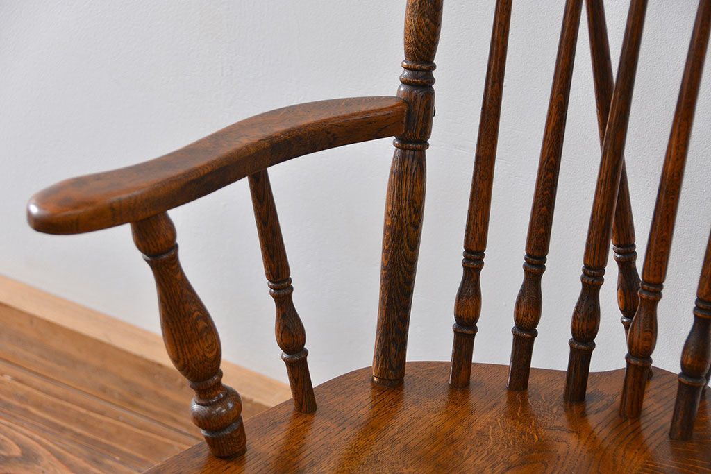 中古　古いナラ材のアームチェア(補修有り)　(椅子、イス)