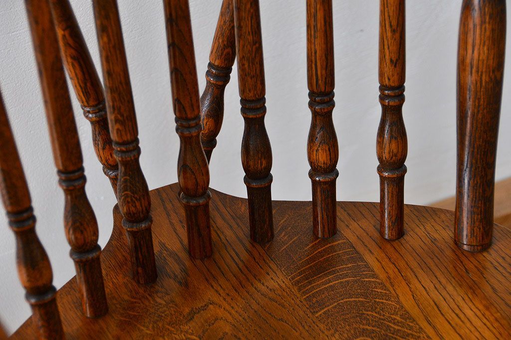 中古　古いナラ材のアームチェア(補修有り)　(椅子、イス)