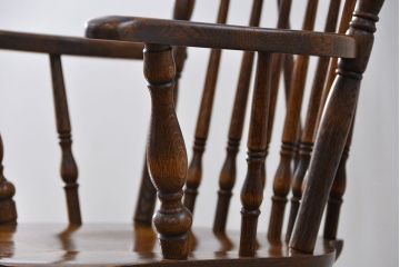 中古　古いナラ材のアームチェア(補修有り)　(椅子、イス)