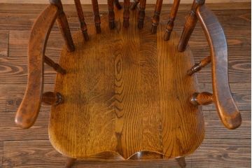 中古　古いナラ材のアームチェア(補修有り)　(椅子、イス)