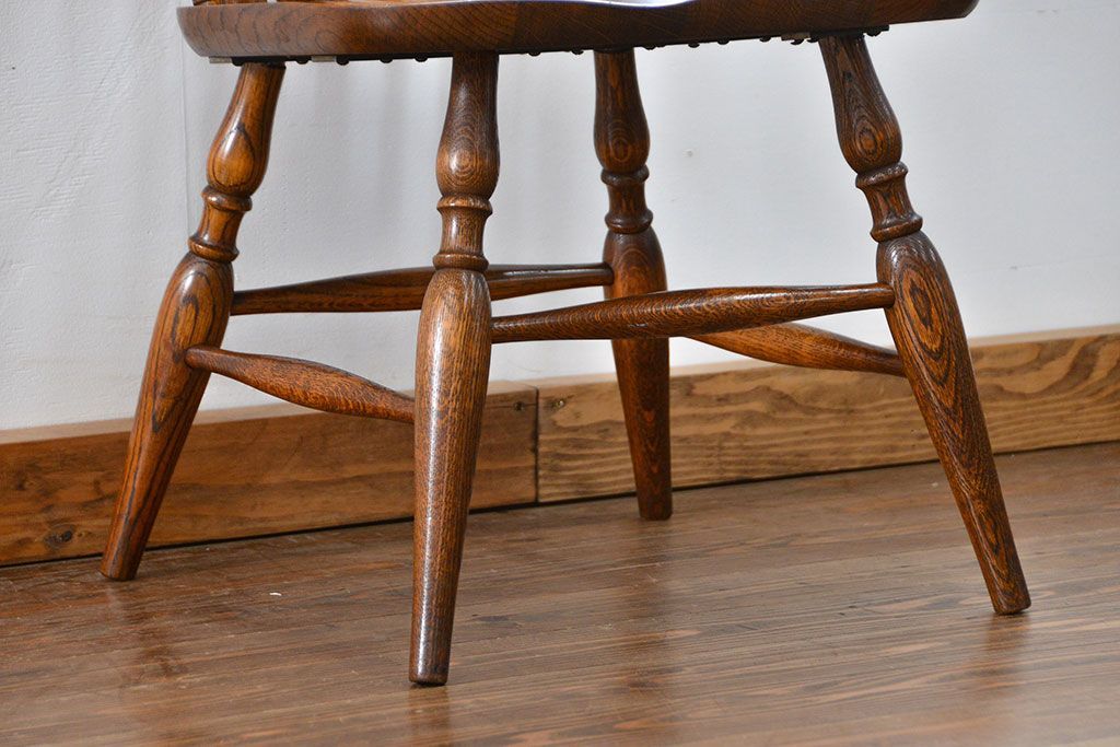 中古　古いナラ材のアームチェア(補修有り)　(椅子、イス)