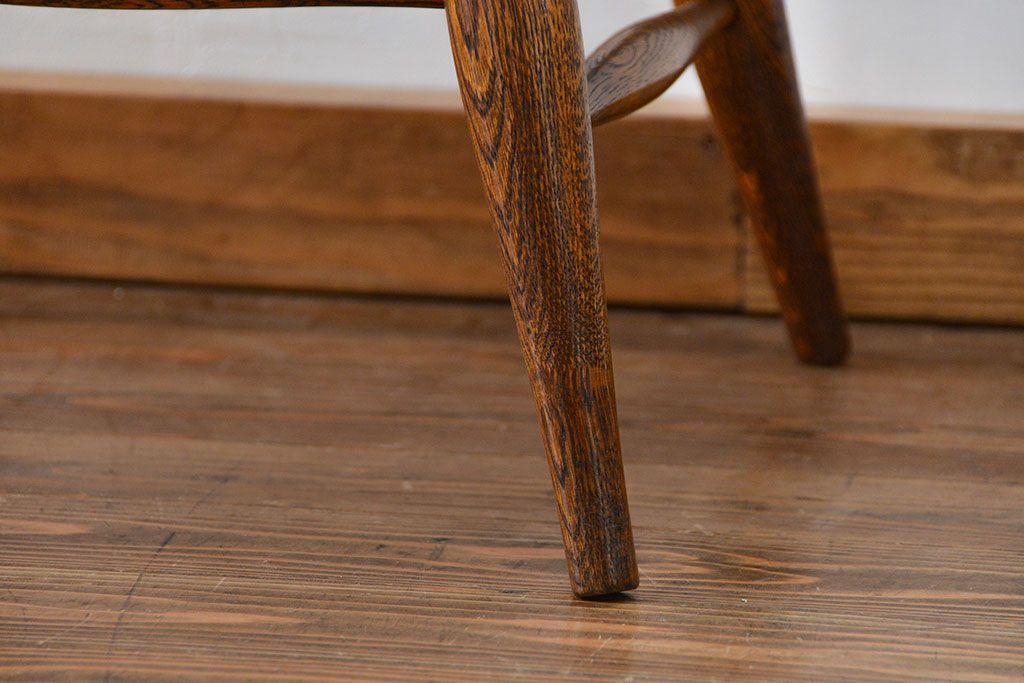 中古　古いナラ材のアームチェア(補修有り)　(椅子、イス)