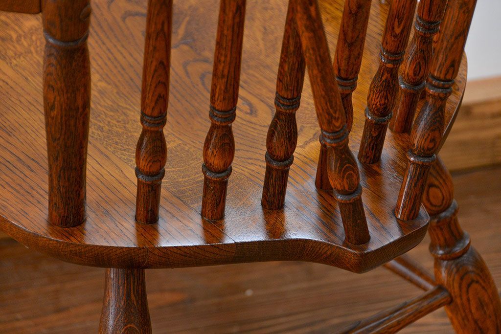 中古　古いナラ材のアームチェア(補修有り)　(椅子、イス)