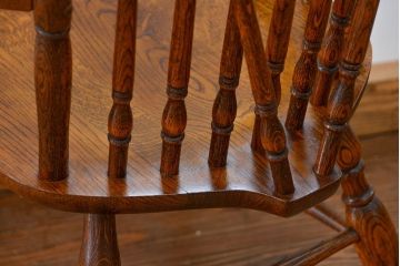 中古　古いナラ材のアームチェア(補修有り)　(椅子、イス)