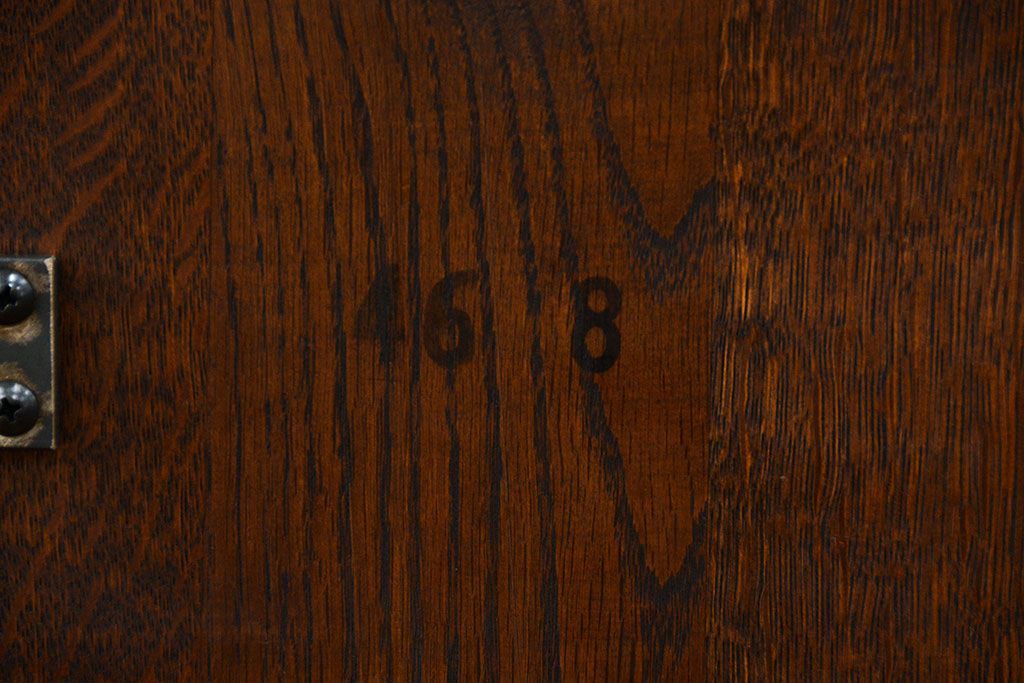 中古　古いナラ材のアームチェア(補修有り)　(椅子、イス)