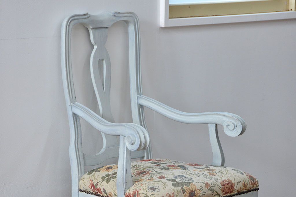 ヴィンテージ家具　海外ビンテージ　アンティークペイント仕上げ　かわいいアームチェア(1)(椅子、イス)