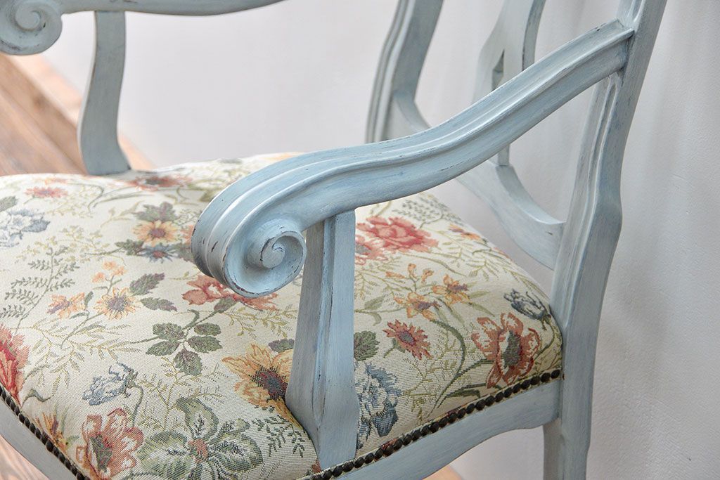 ヴィンテージ家具　海外ビンテージ　アンティークペイント仕上げ　かわいいアームチェア(1)(椅子、イス)