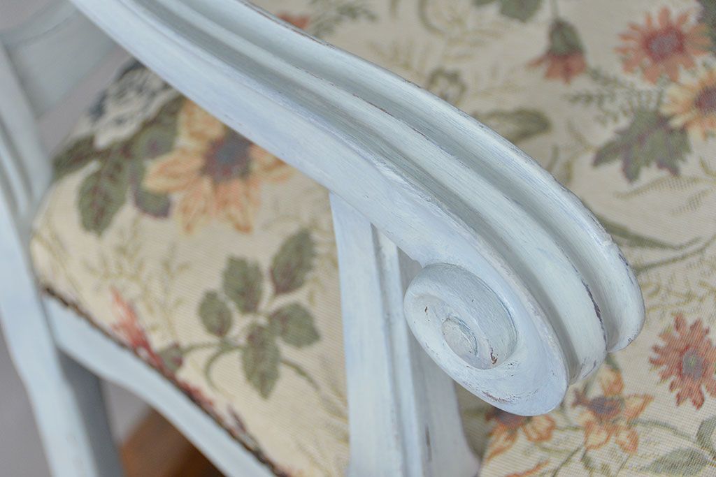 ヴィンテージ家具　海外ビンテージ　アンティークペイント仕上げ　かわいいアームチェア(1)(椅子、イス)