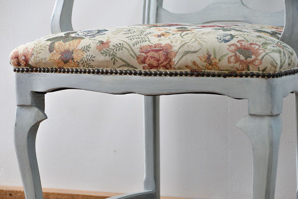ヴィンテージ家具　海外ビンテージ　アンティークペイント仕上げ　かわいいアームチェア(1)(椅子、イス)