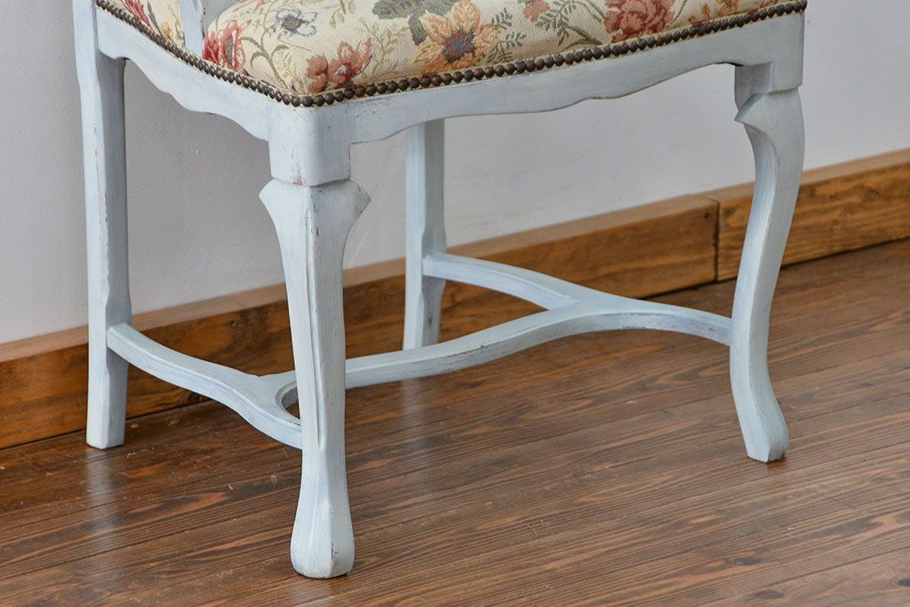 ヴィンテージ家具　海外ビンテージ　アンティークペイント仕上げ　かわいいアームチェア(1)(椅子、イス)