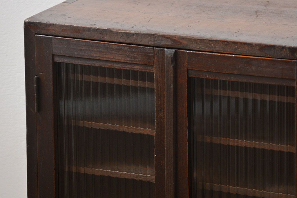 アンティーク家具　和製アンティーク　モールガラス入り!小振りな書類棚(収納棚)