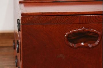 アンティーク雑貨　古民具・骨董 古い欅材の　杢目の素晴らしい長火鉢(落としなし)