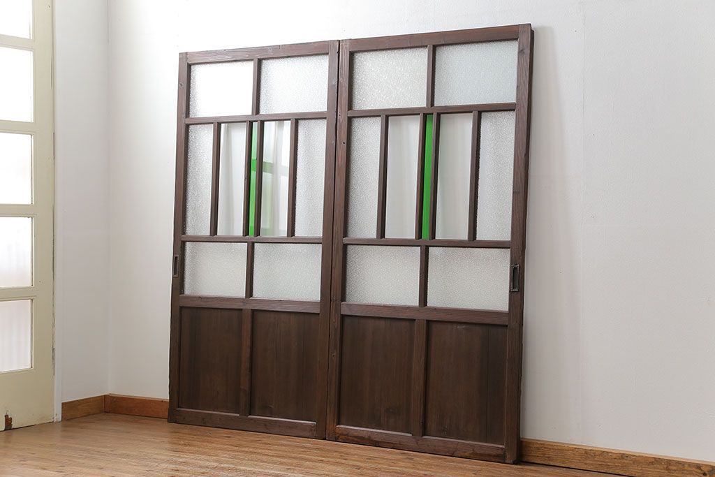 古民具・骨董　大正ロマン　 太い框組みの色ガラス入り引き戸　2枚セット(ガラス戸、建具)