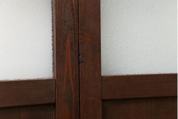 古民具・骨董　大正ロマン　 太い框組みの色ガラス入り引き戸　2枚セット(ガラス戸、建具)