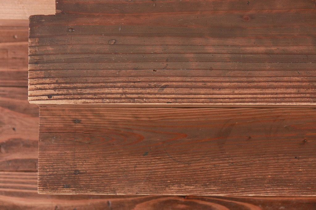 アンティーク家具　アンティーク 古い木味の簡素で小さな飾り棚　2個セット　(陳列棚)