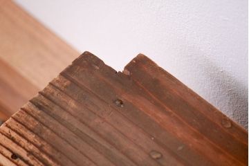 アンティーク家具　アンティーク 古い木味の簡素で小さな飾り棚　2個セット　(陳列棚)