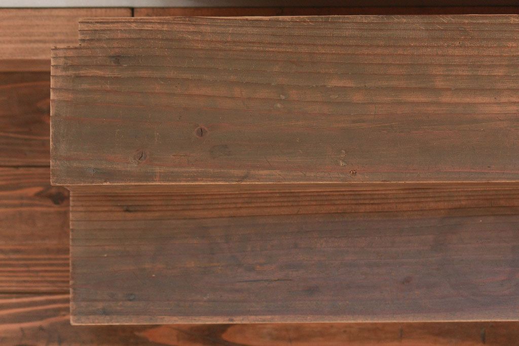 アンティーク家具　アンティーク 古い木味の簡素で小さな飾り棚　2個セット　(陳列棚)