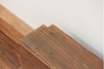 アンティーク家具　アンティーク 古い木味の簡素で小さな飾り棚　2個セット　(陳列棚)