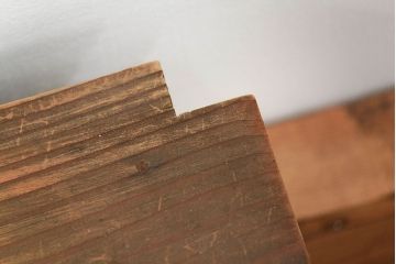 アンティーク家具　アンティーク 古い木味の簡素で小さな飾り棚　2個セット　(陳列棚)