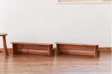 アンティーク家具　アンティーク 古い木味の簡素で小さな飾り棚　2個セット　(陳列棚)