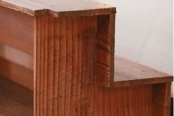 アンティーク家具　アンティーク 古い木味の簡素で小さな飾り棚　2個セット　(陳列棚)