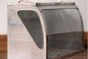 レトロ家具　昭和レトロ 古いブリキの小さなガラスケース(ショーケース)